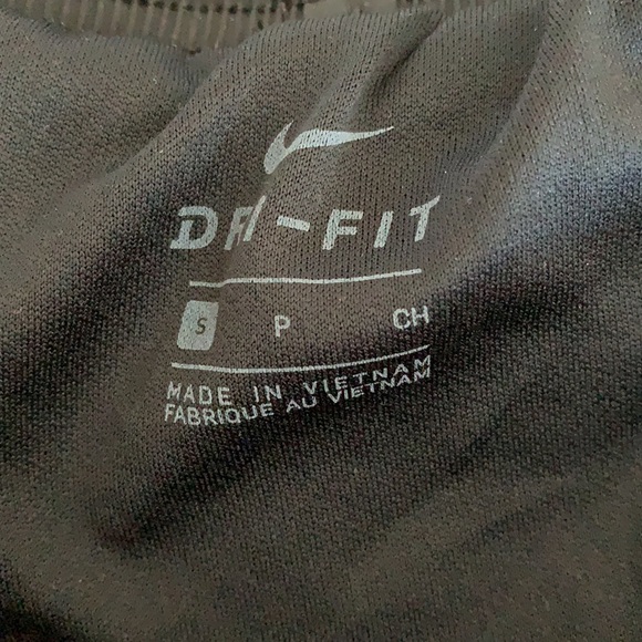 Nike Dri-Fit athletic shorts - Picture 2 of 3